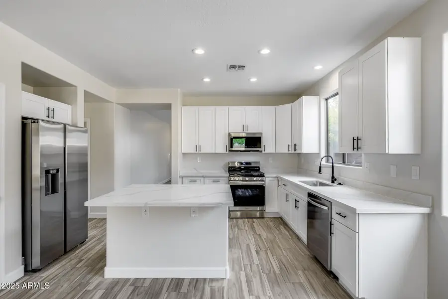 39731 N High Noon Way, Anthem, AZ 85086 - Image #2