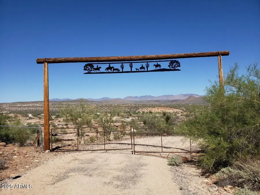 56915 N 325th Avenue, Wickenburg, AZ 85390 - Image #2