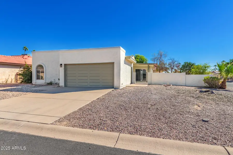 26621 S Shumaker Dr Drive, Sun Lakes, AZ 85248 - Image #3