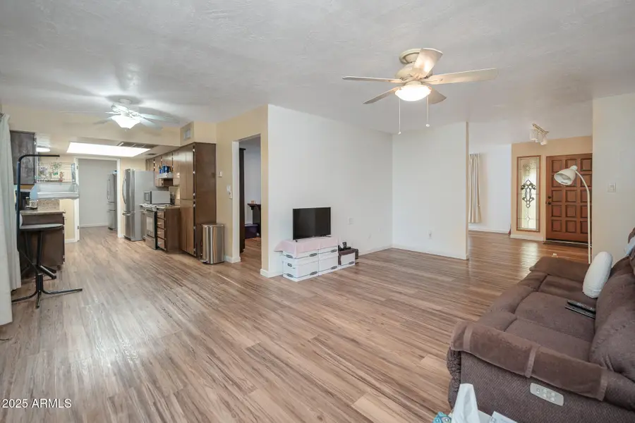 4915 W Larkspur Drive, Phoenix, AZ 85304 - Image #3