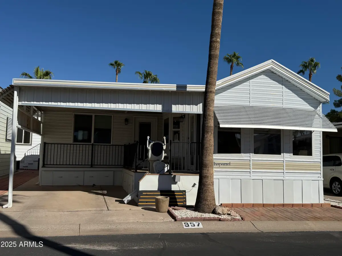 957 Oxide Drive, Apache Junction, AZ 85119 - Image #1