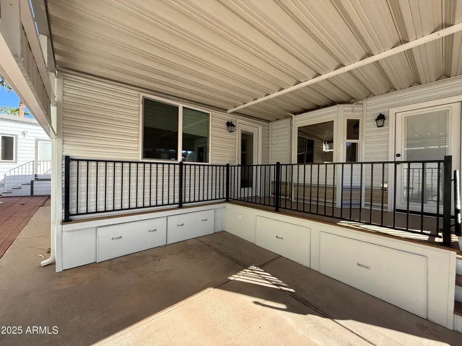 957 Oxide Drive, Apache Junction, AZ 85119 - Image #2