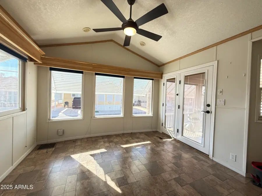 957 Oxide Drive, Apache Junction, AZ 85119 - Image #3