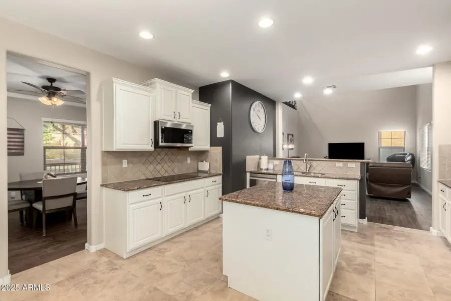 20905 W Court Street, Buckeye, AZ 85396 - Image #2