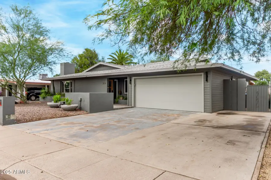 3834 E Shaw Butte Drive, Phoenix, AZ 85028 - Image #3