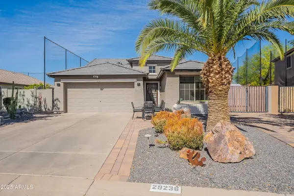 29236 N Red Finch Drive, San Tan Valley, AZ 85143