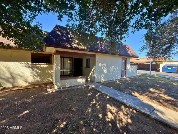 8161 N 107th Avenue #109, Peoria, AZ 85345