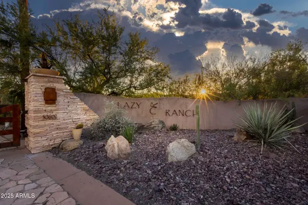 50602 N Us Hwy 60 Avenue, Wickenburg, AZ 85390