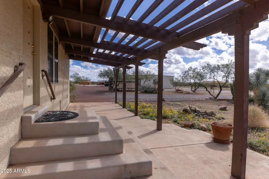 52218 N Forepaugh Peak Road, Wickenburg, AZ 85390 - Image #2