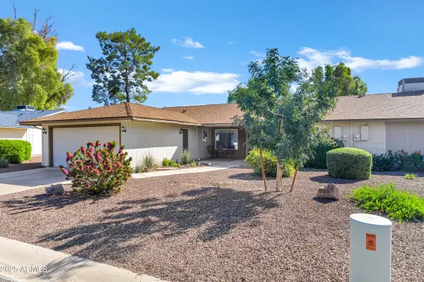 11639 S Jokake Street, Phoenix, AZ 85044