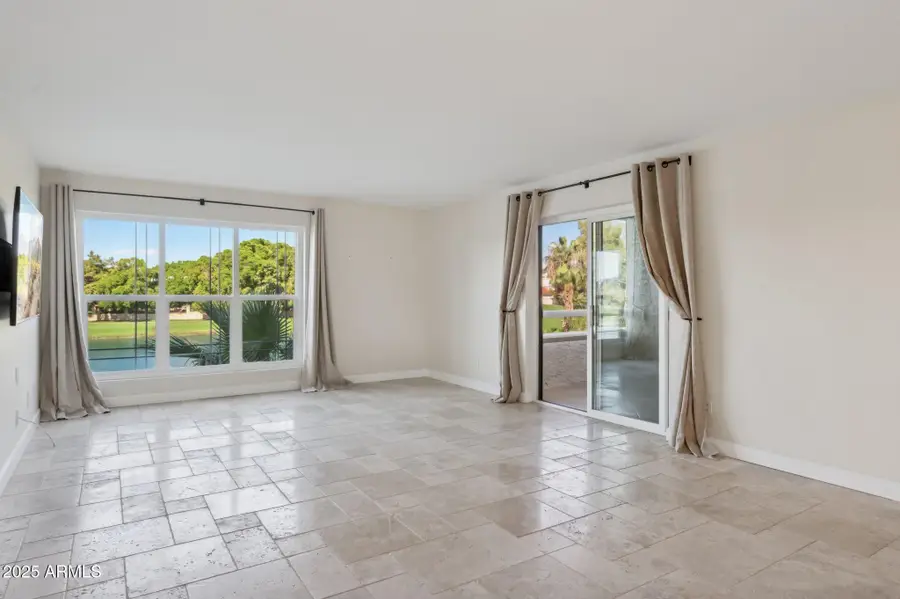 5102 N 31st Place #425, Phoenix, AZ 85016 - Image #2