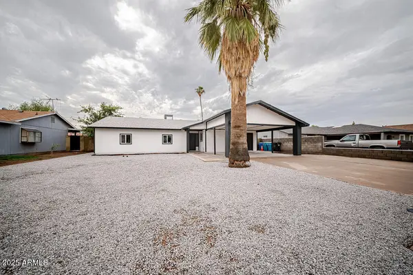 8807 W Clarendon Avenue, Phoenix, AZ 85037