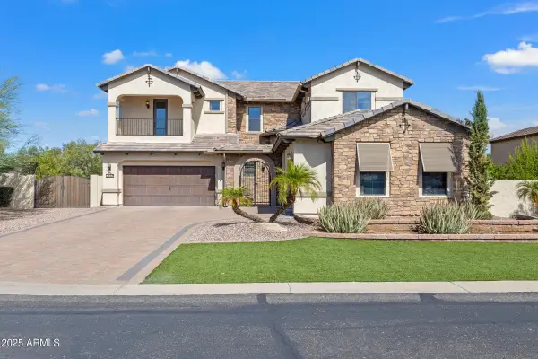 2448 E Amber Court, Gilbert, AZ 85296
