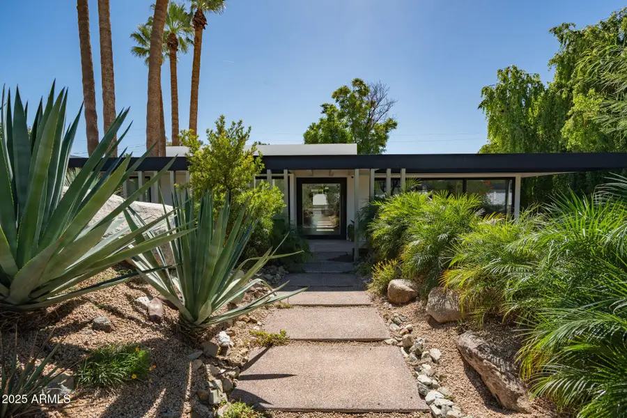 5311 E Mitchell Drive, Phoenix, AZ 85018 - Image #2