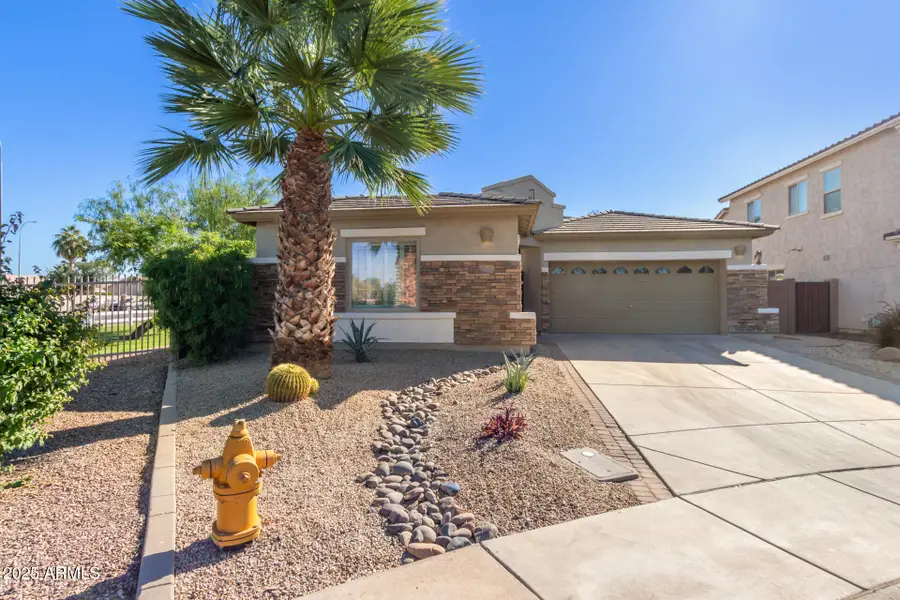 999 E Indian Wells Place, Chandler, AZ 85249 - Image #2
