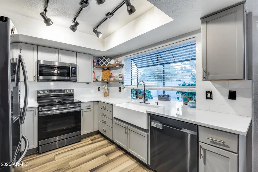 5315 W Shaw Butte Drive, Glendale, AZ 85304 - Image #2