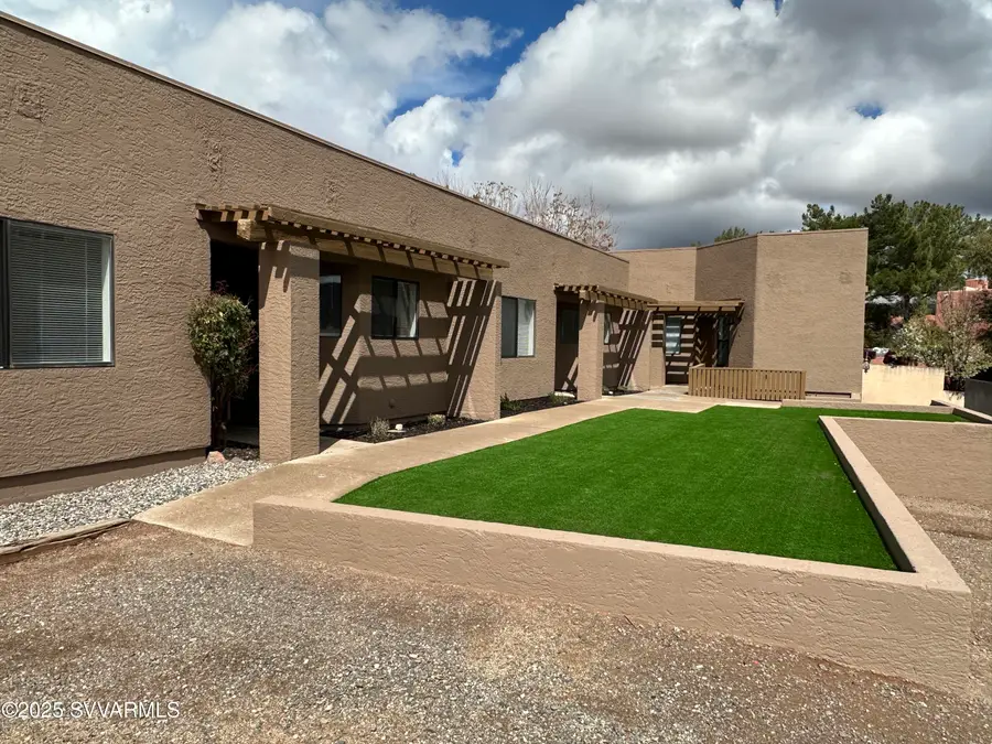 155 Sugarloaf Street, Village Of Oak Creek Big Park, AZ 86351 - Image #3