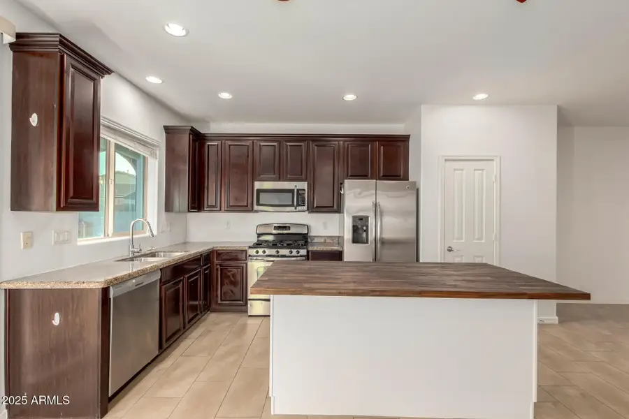 813 W Love Road, San Tan Valley, AZ 85143 - Image #3