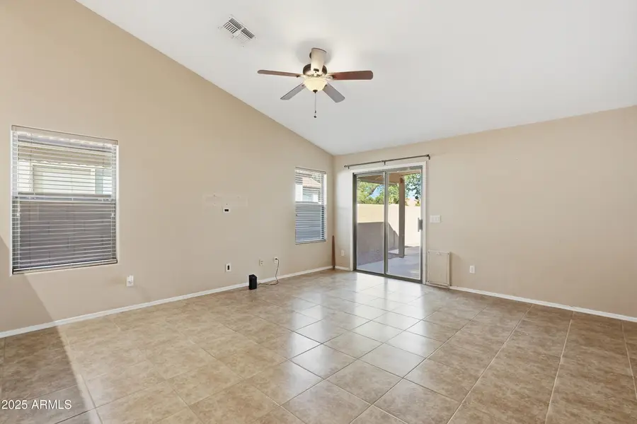10858 W Edgemont Avenue W, Avondale, AZ 85392 - Image #3