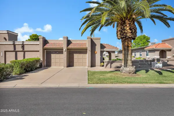 25236 S Mohawk Drive, Sun Lakes, AZ 85248
