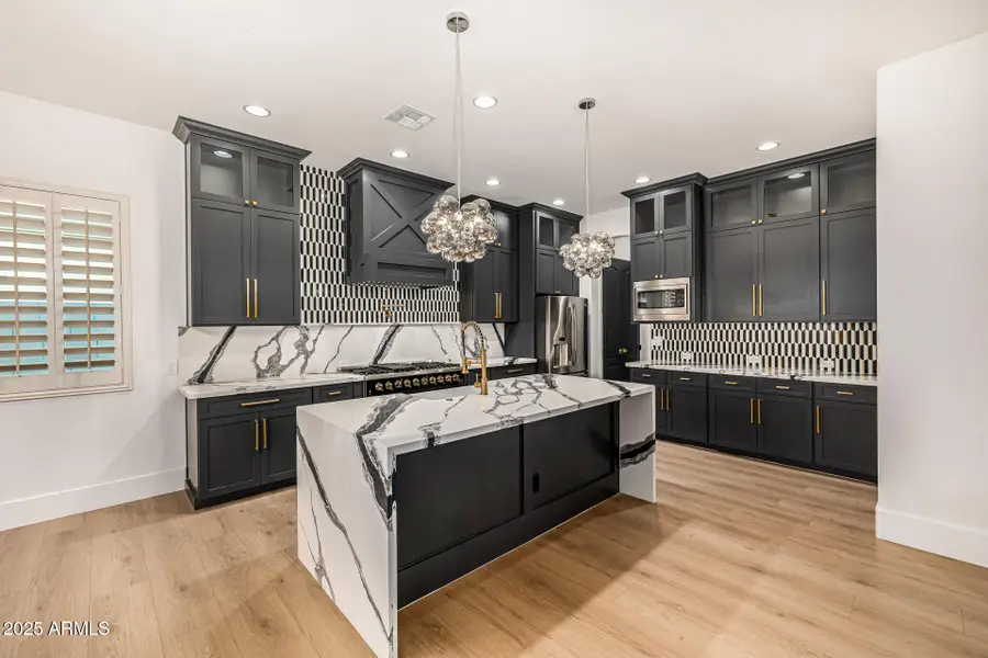 10334 E Radiant Avenue, Mesa, AZ 85212 - Image #3