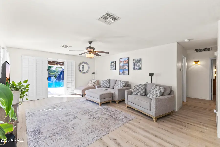 3547 W Fallen Leaf Lane, Phoenix, AZ 85310 - Image #3