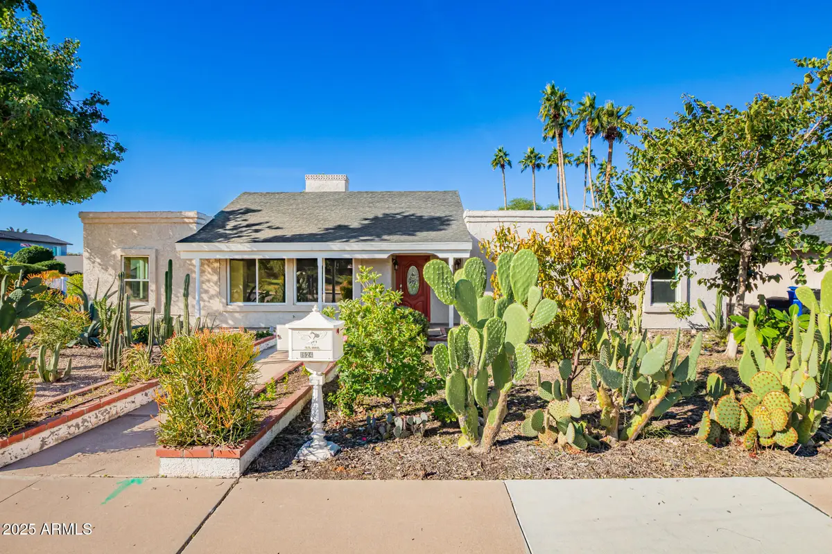 1924 N Harris Drive, Mesa, AZ 85203 - Image #1