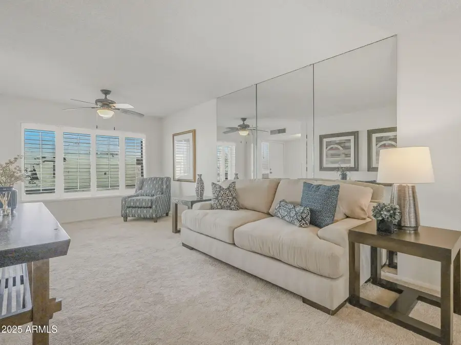 807 E Michelle Drive, Phoenix, AZ 85022 - Image #2