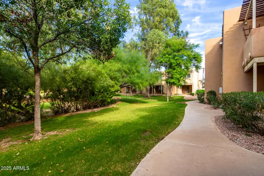 1425 E Desert Cove Avenue #15, Phoenix, AZ 85020 - Image #2
