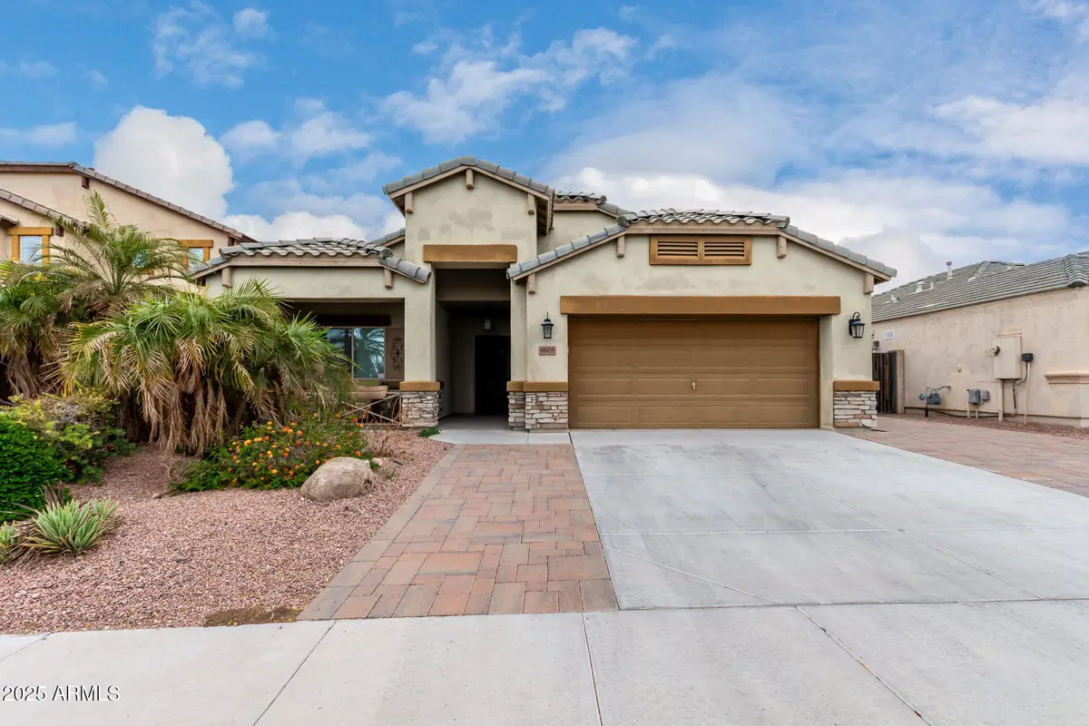 6608 W Saguaro Park Lane, Phoenix, AZ 85310 - Image #1
