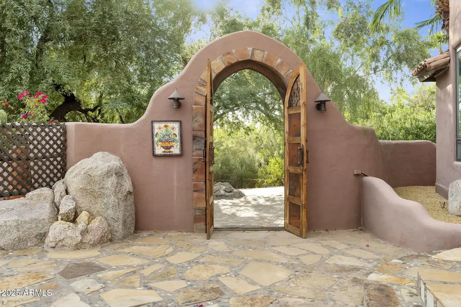 4320 E Desert Crest Drive, Paradise Valley, AZ 85253 - Image #2