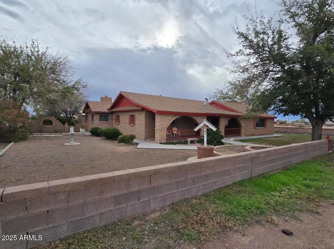 1140 French Road, Winslow Holbrook, AZ 86047 - Image #1