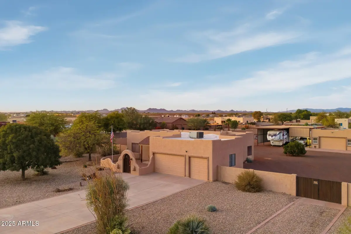 24916 W Red Robin Drive, Wittmann, AZ 85361 - Image #1