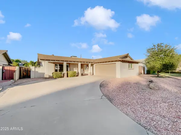 8414 E Orange Blossom Lane, Scottsdale, AZ 85250