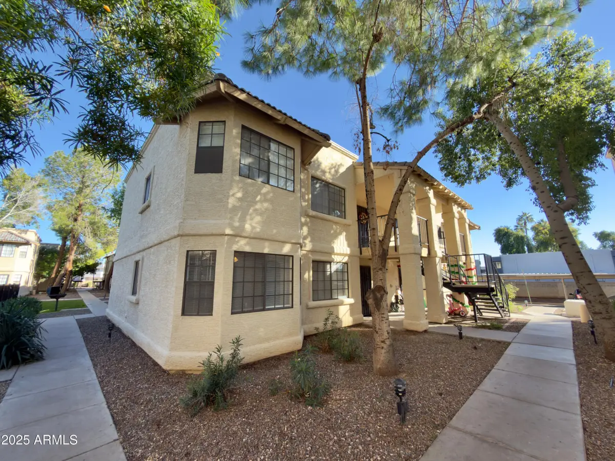 925 S Longmore -- #109, Mesa, AZ 85202 - #1