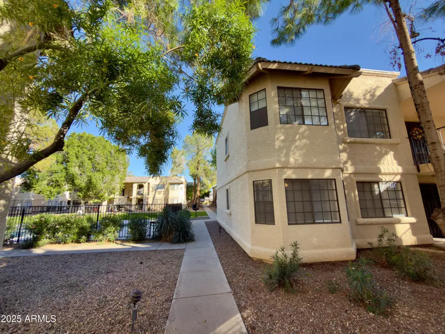 925 S Longmore -- #109, Mesa, AZ 85202 - #2