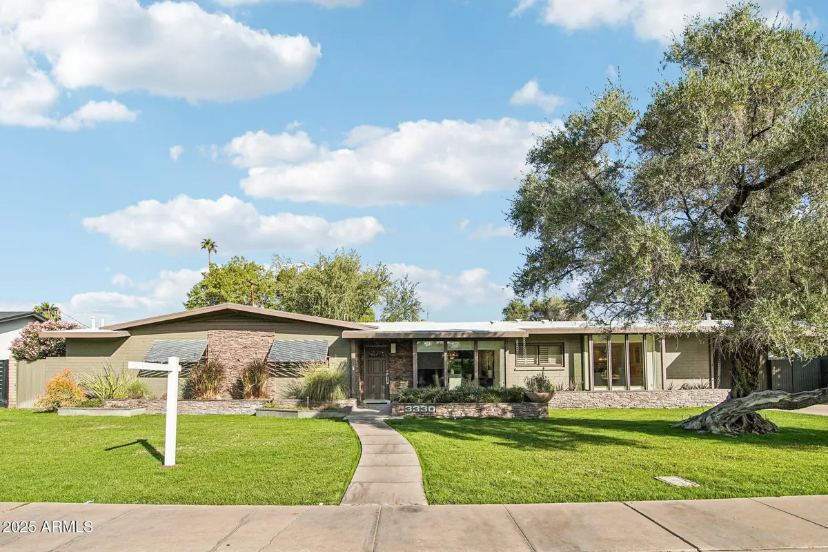 3330 E Glenrosa Avenue, Phoenix, AZ 85018 - Image #1