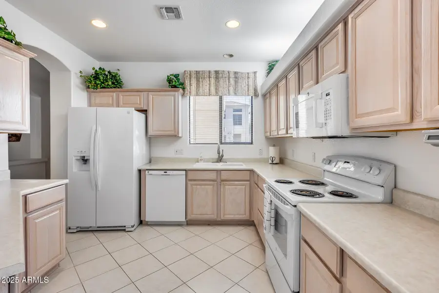 13606 N Cambria Drive #103, Fountain Hills, AZ 85268 - Image #2