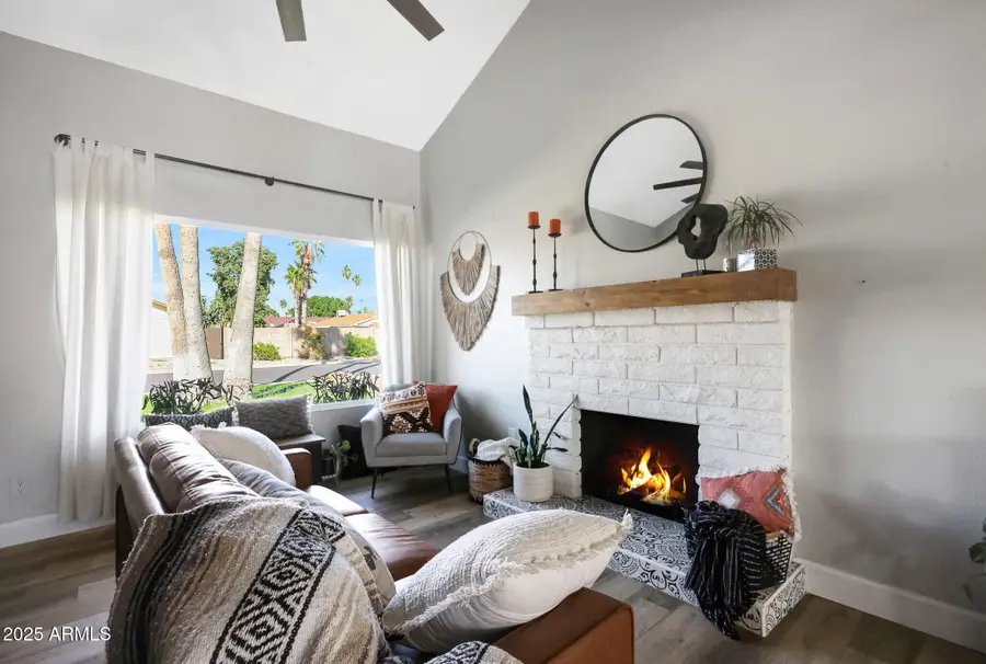 2353 W Tierra Buena Lane, Phoenix, AZ 85023 - Image #2