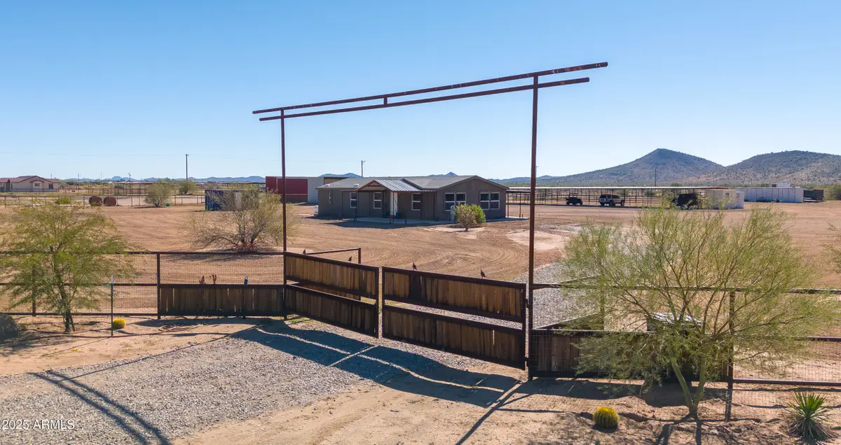 46423 W Trotter Road, Wickenburg, AZ 85390 - Image #1