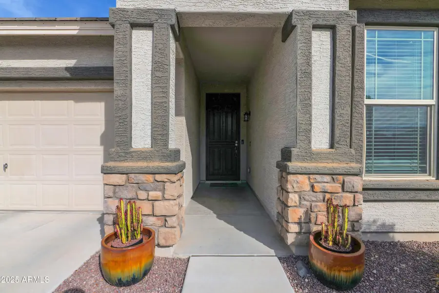 18552 W Yucatan Drive, Surprise, AZ 85388 - Image #2