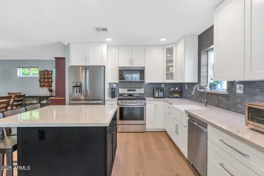 4240 E Sells Drive, Phoenix, AZ 85018 - Image #3