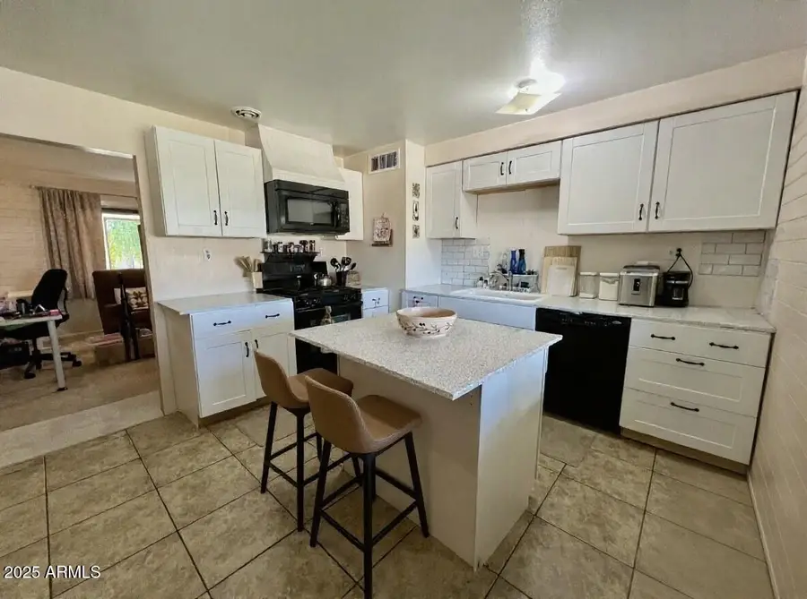 11118 W Missouri Avenue, Youngtown, AZ 85363 - Image #3