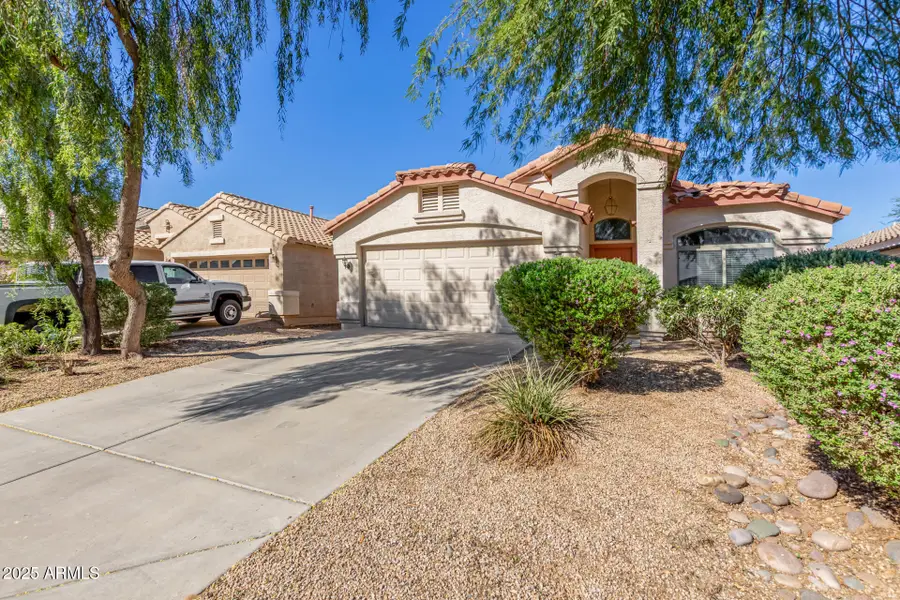 678 E Leslie Avenue, San Tan Valley, AZ 85140 - Image #2