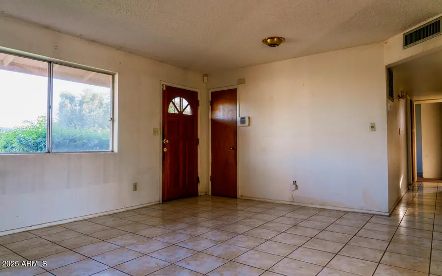 3609 W Denton Lane, Phoenix, AZ 85019 - Image #3