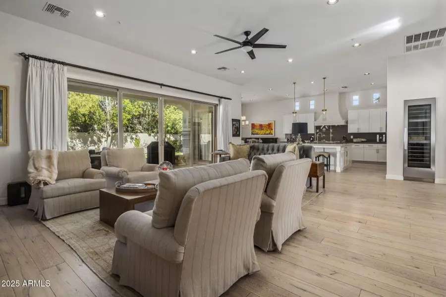 7672 E Solano Drive, Scottsdale, AZ 85250 - Image #2