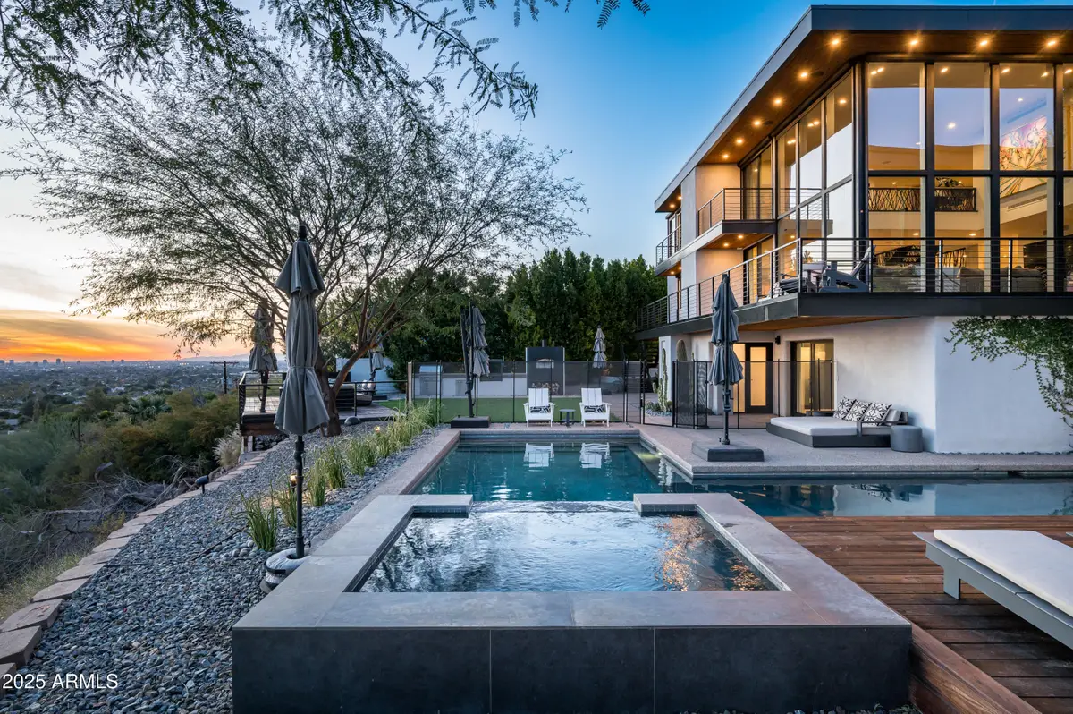 5419 E Valle Vista Road, Phoenix, AZ 85018 - Image #1