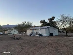 19741 E Indian Hills Drive, Black Canyon City, AZ 85324