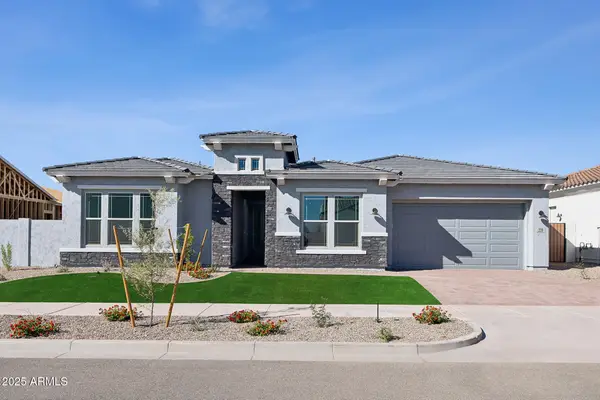 1110 W J Waltz Way, Apache Junction, AZ 85120