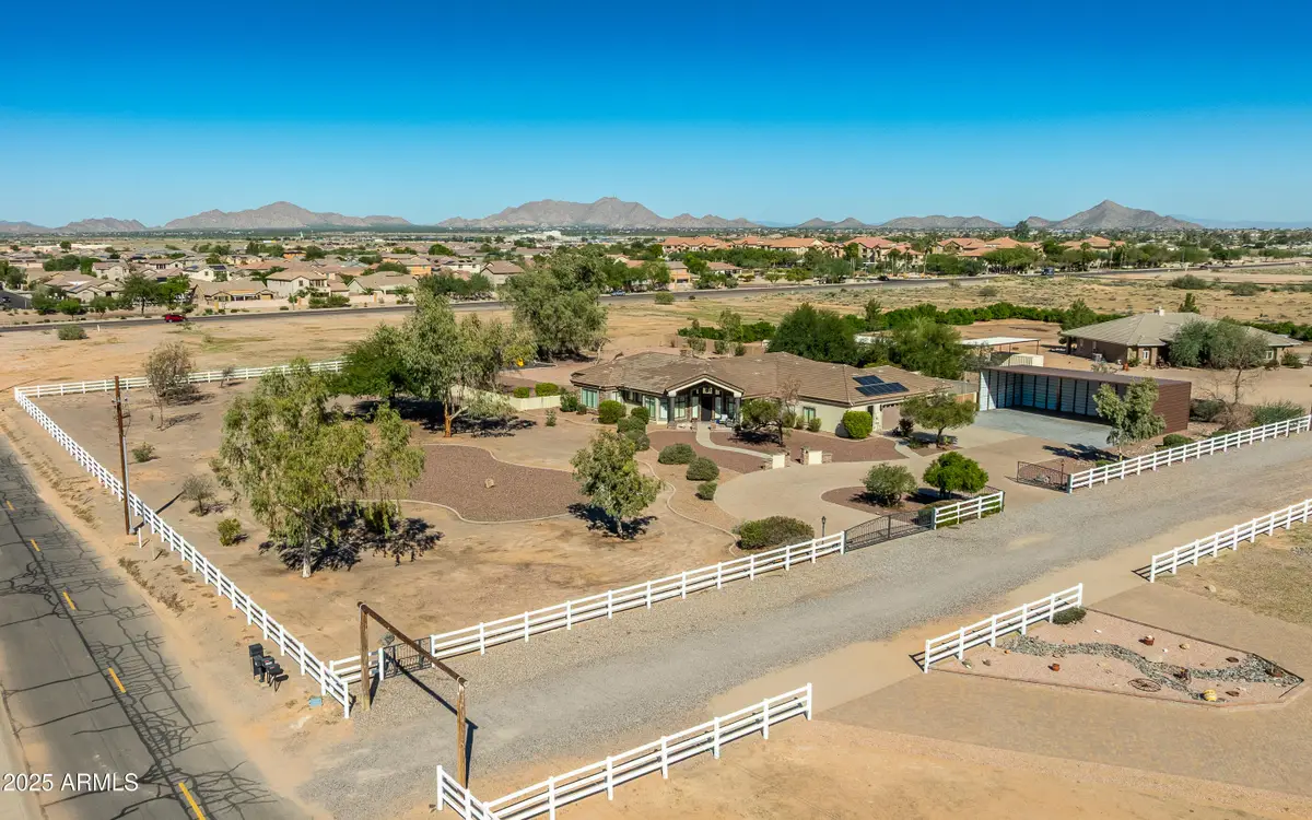 2354 N Casa Grande Avenue, Casa Grande, AZ 85122 - Image #1